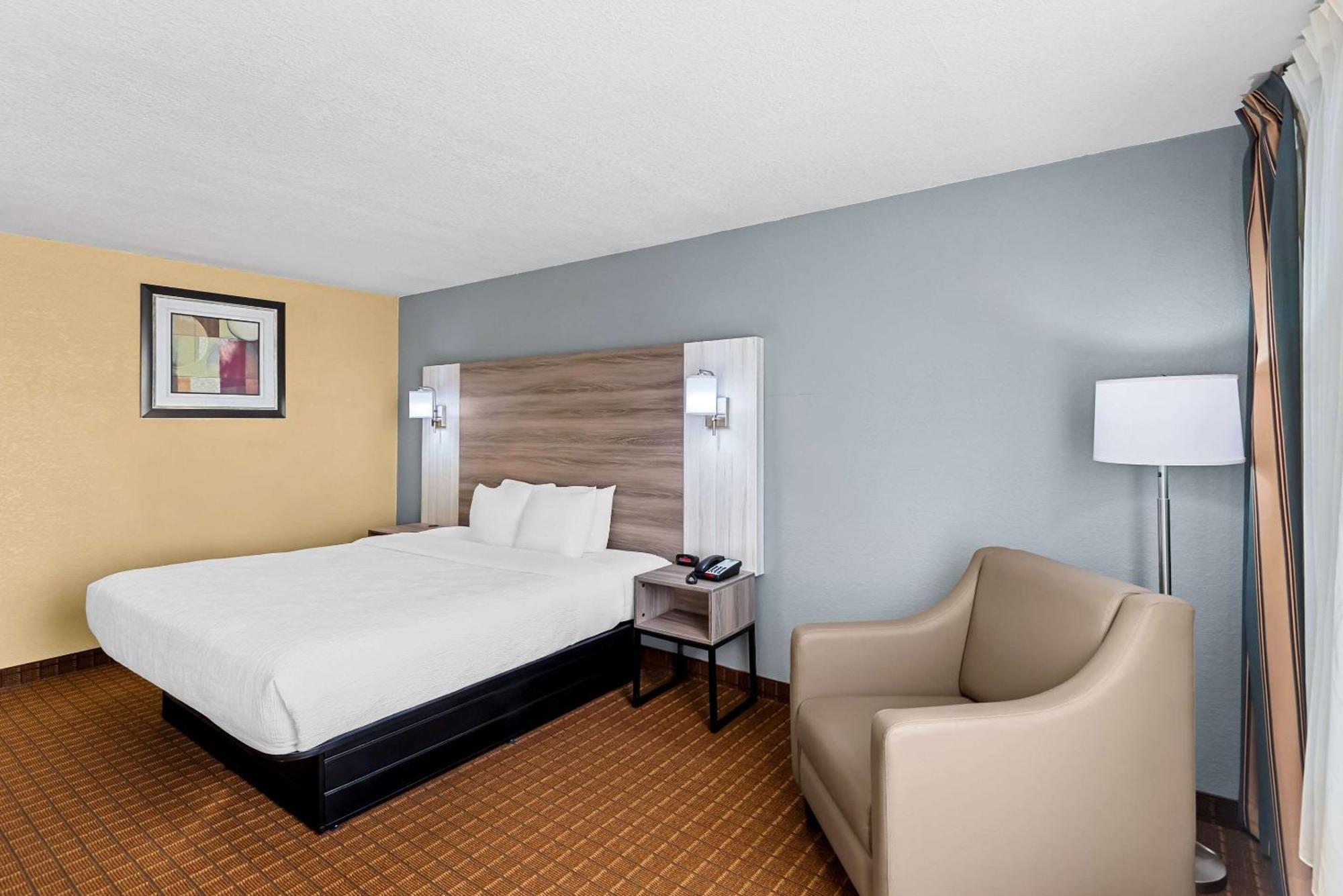 Quality Inn Fort Dodge Exterior photo