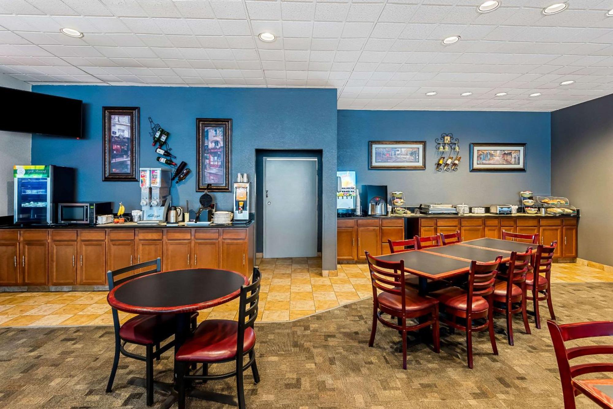 Quality Inn Fort Dodge Exterior photo