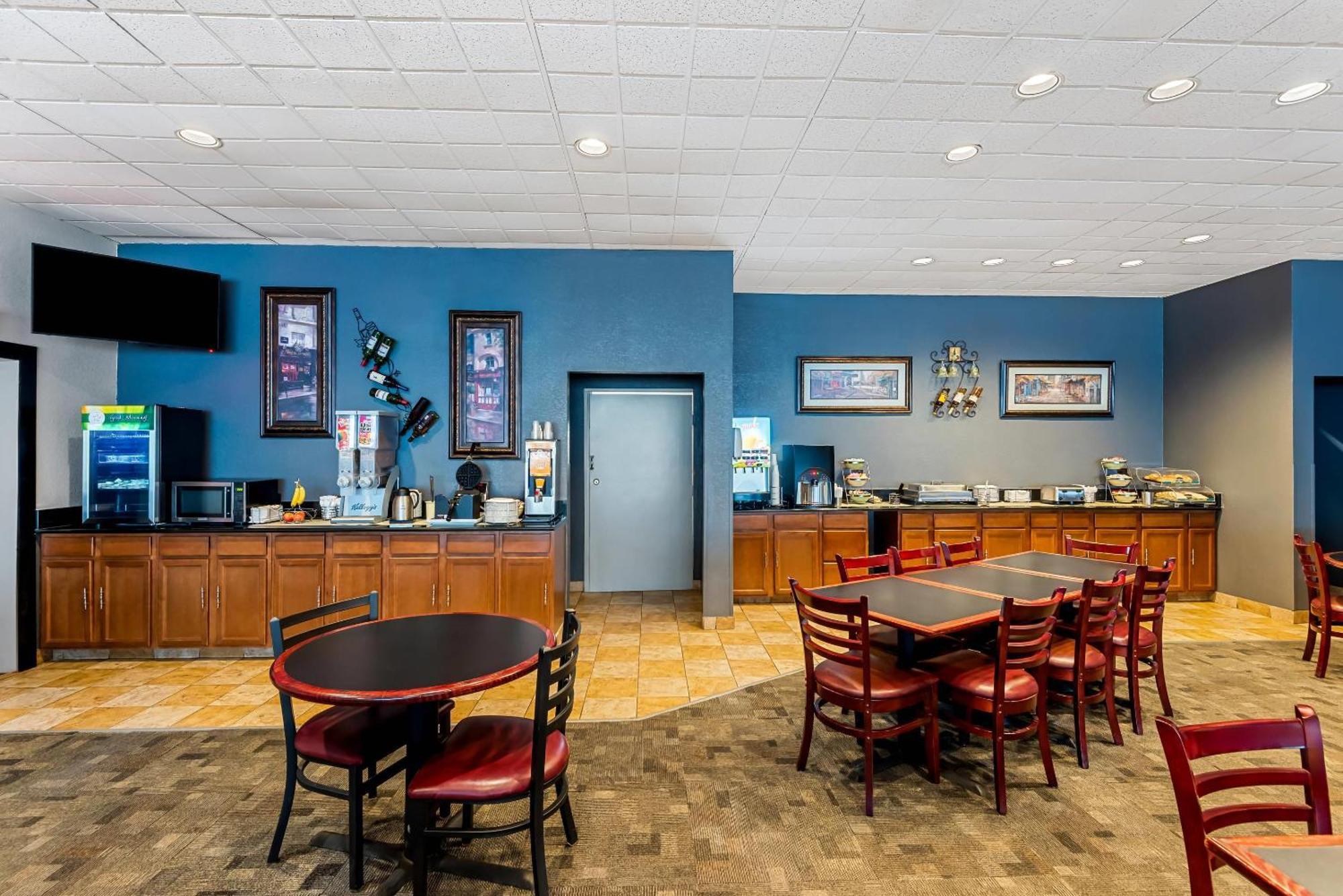 Quality Inn Fort Dodge Exterior photo