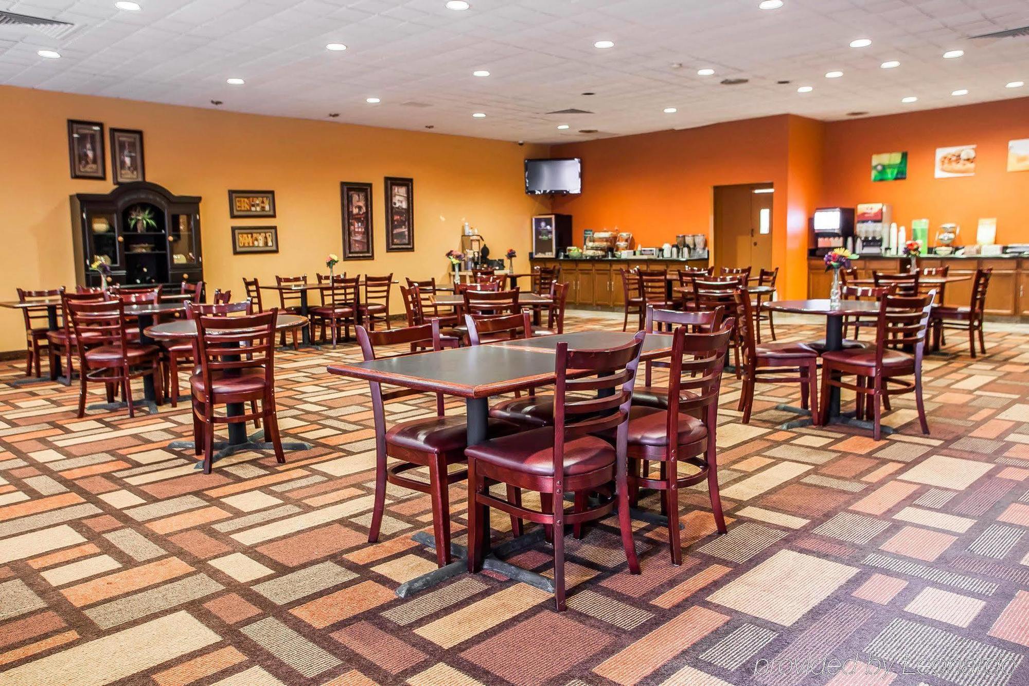 Quality Inn Fort Dodge Exterior photo