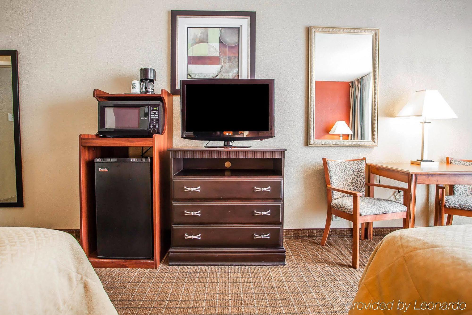 Quality Inn Fort Dodge Exterior photo