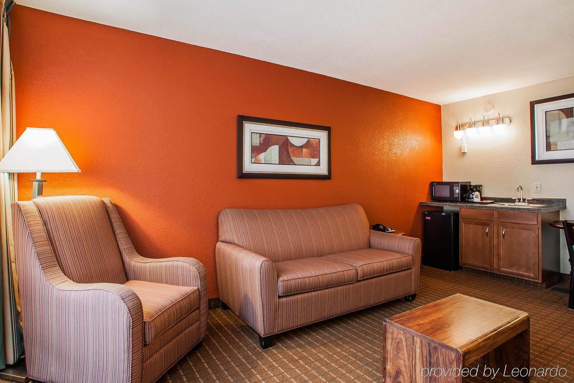 Quality Inn Fort Dodge Exterior photo